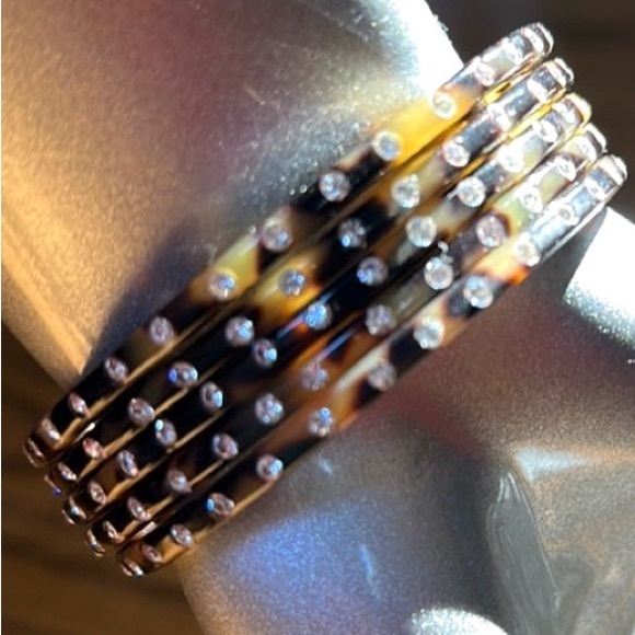 Bundle of 6 thin tortoise celluloid bangles with rhinestones - Picture 3 of 9